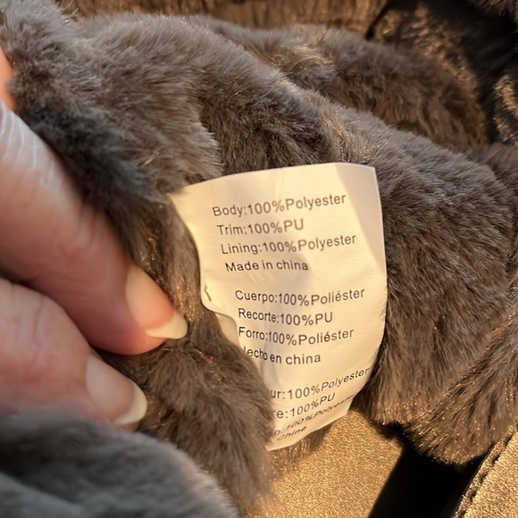 Steve Madden  Crossbody or shoulder bag  metallic  fur lined   Brown/silver  NWT - Picture 15 of 17